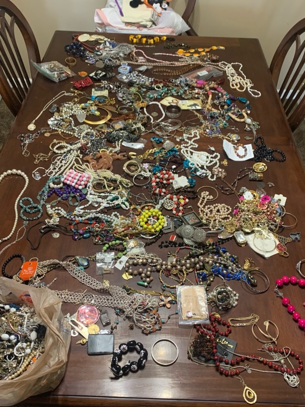 Mixed Women's Jewelry Collection - Assorted Colors